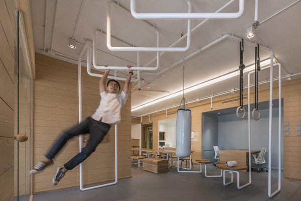 009-The-Inteltion-Office-bY-ONION-960x640.jpg