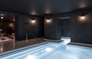 水疗和保健中心  Spa 水池