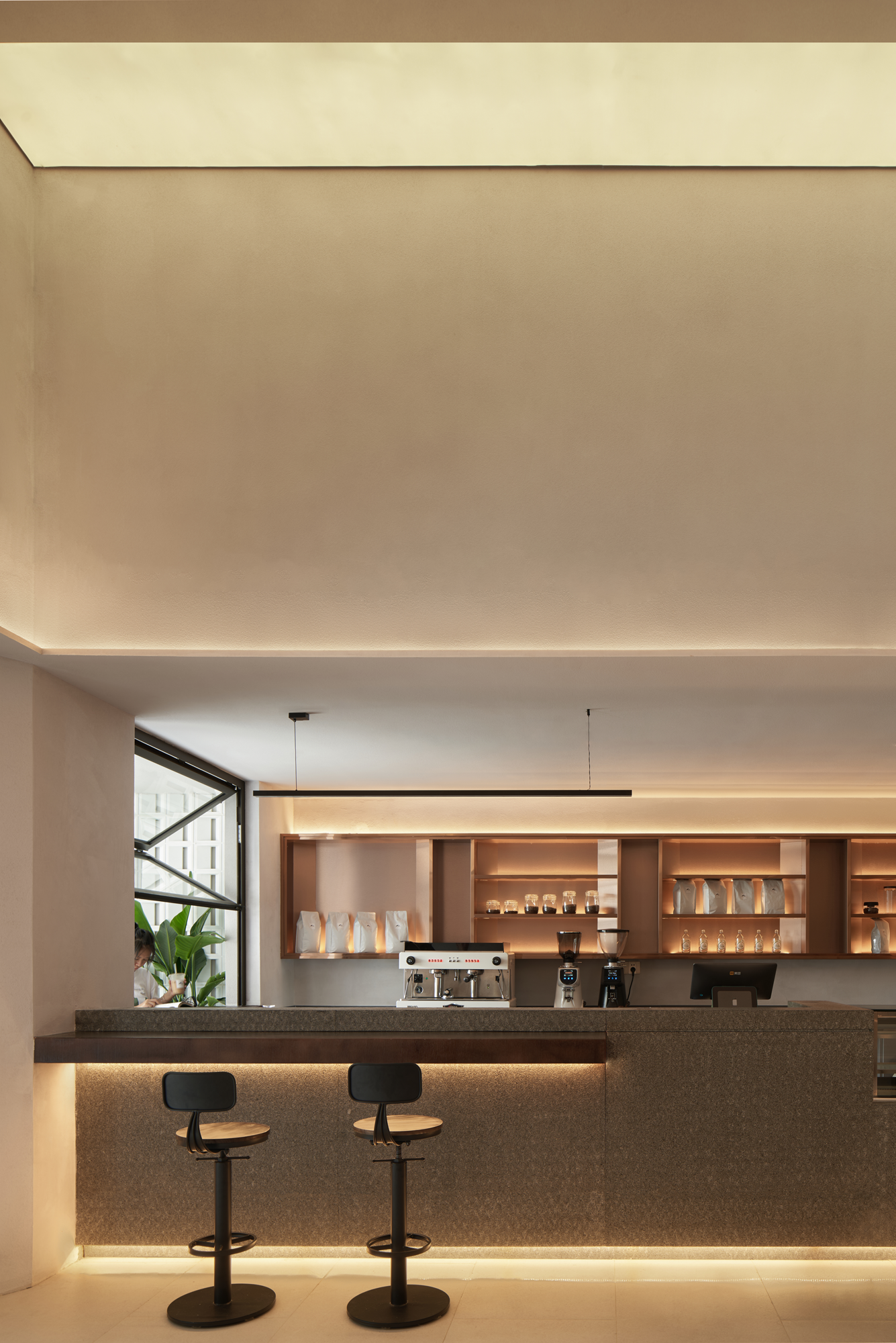 110539q3zt6356xaus555t (1).png